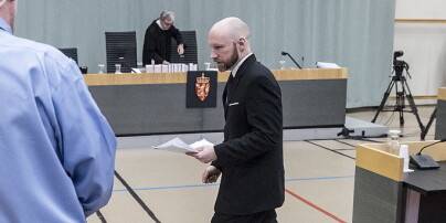Saksøker staten for isolasjonsskader: Nevnte ikke fysiske plager med ett ord